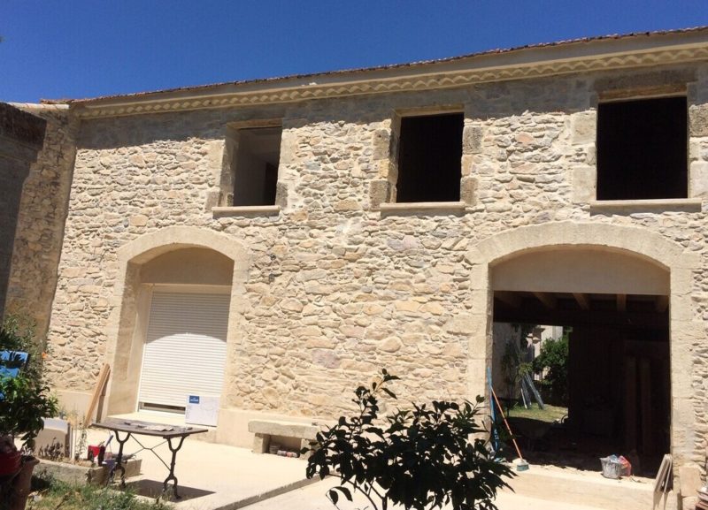 Rénovation de murs en pierre par LLH Construction à Nîmes